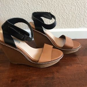 STEVE MADDEN Wedge Heels